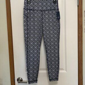 NWT Crown and Ivy Patterned Leggings